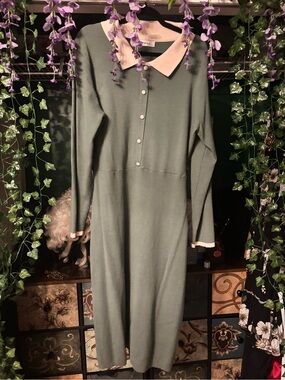 Women’s Long Sleeve Green Knit Dress with Contrast Collar